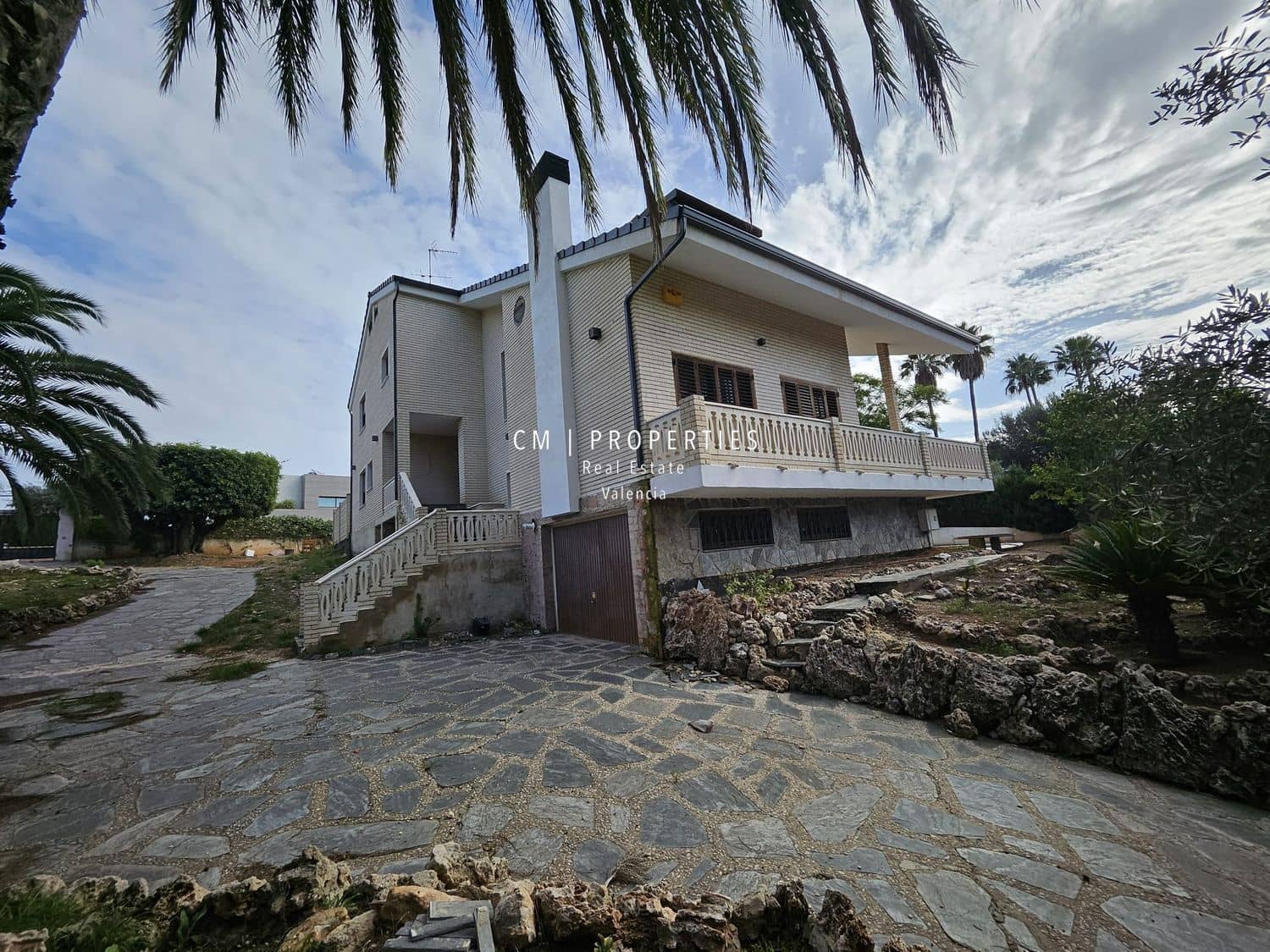 6 soveværelse Villa til salg i Betera med swimmingpool garage - € 975.000 (Ref: 9084526)