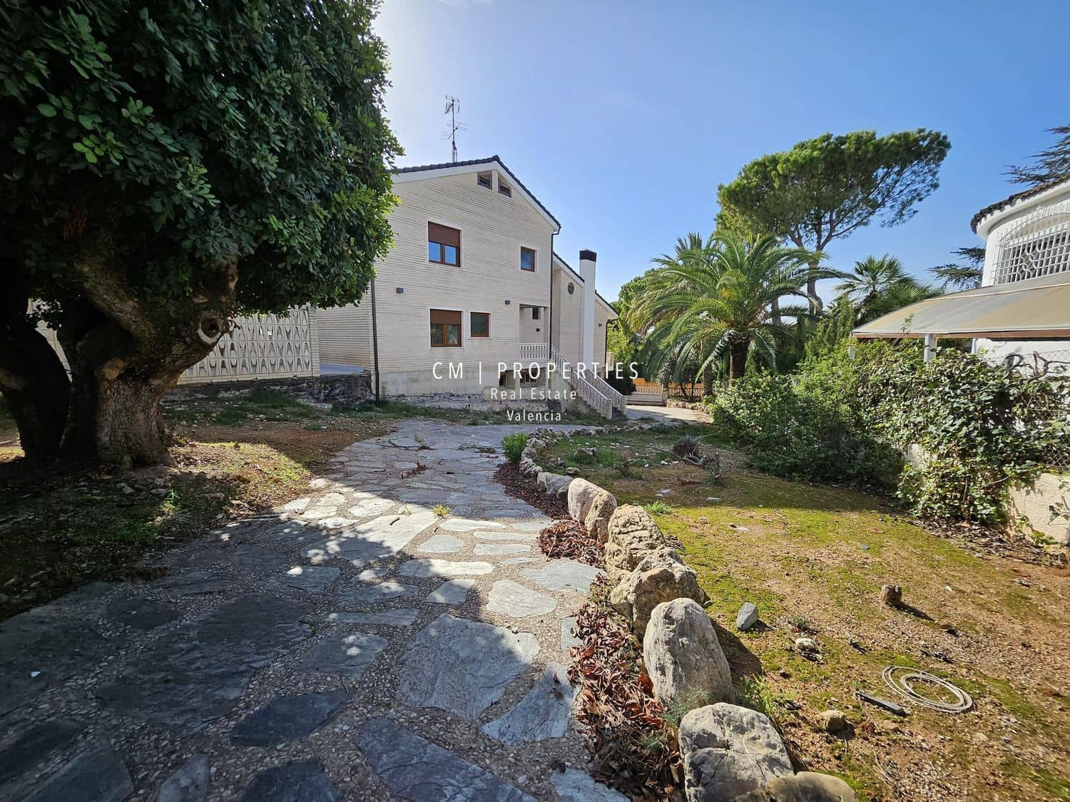 6 soveværelse Villa til salg i Betera med swimmingpool garage - € 975.000 (Ref: 9084526)