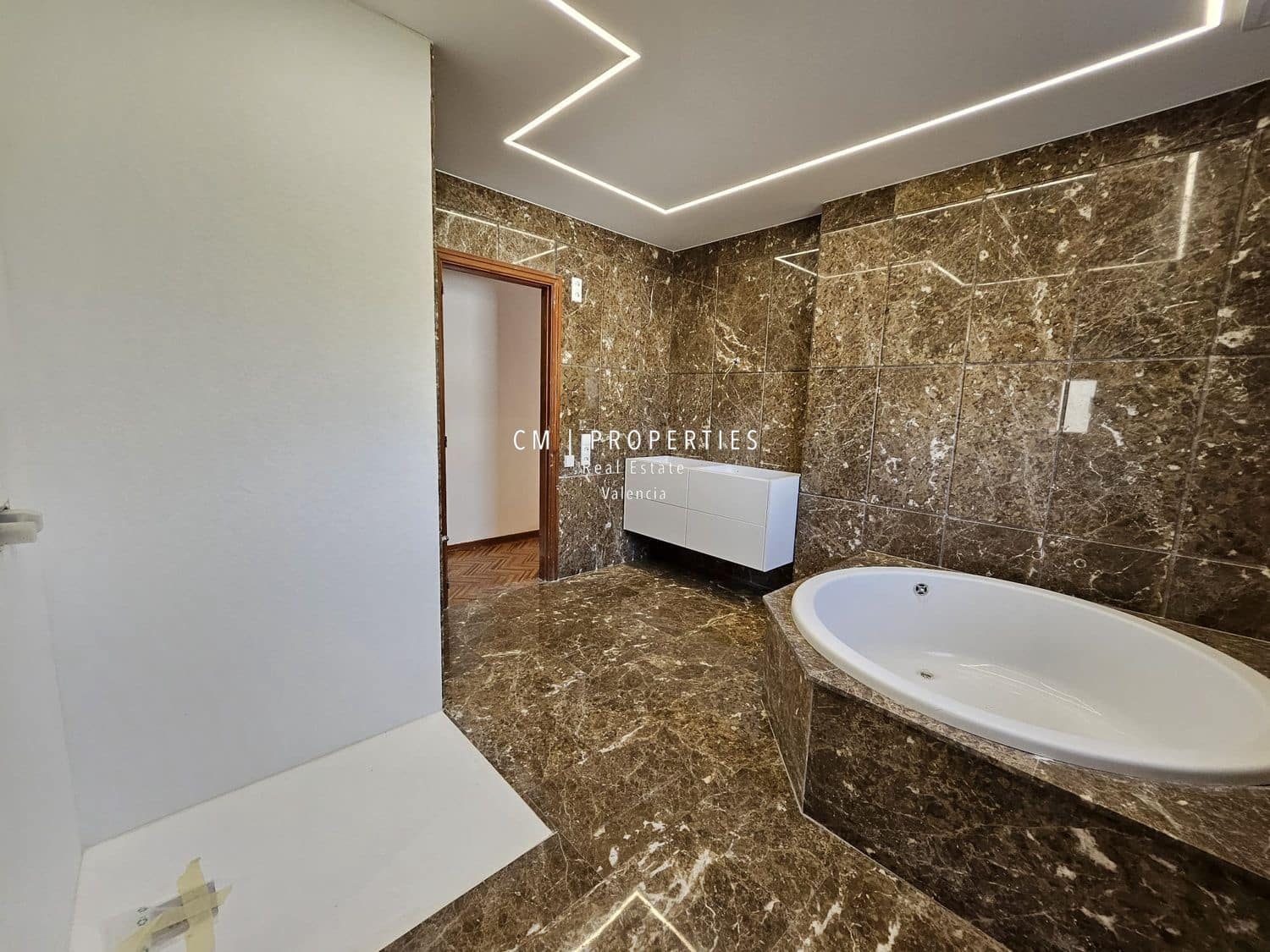 6 soveværelse Villa til salg i Betera med swimmingpool garage - € 975.000 (Ref: 9084526)