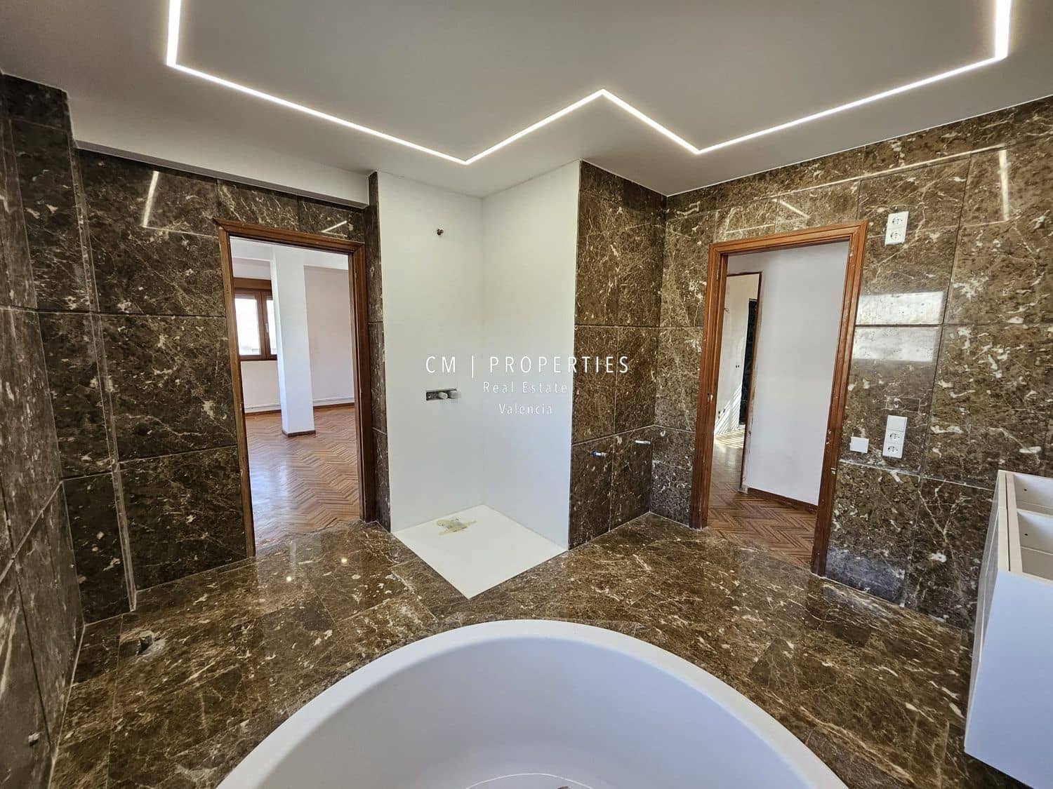 6 soveværelse Villa til salg i Betera med swimmingpool garage - € 975.000 (Ref: 9084526)