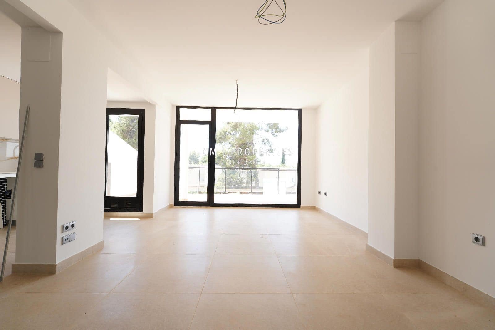 4 makuuhuone Omakotitalo myytävänä paikassa Chiva mukana 
autotalli - 350 000 € (Ref: 9092207)