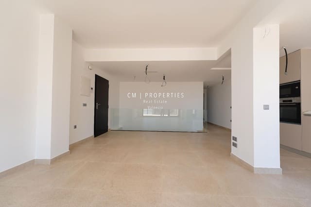 4 slaapkamer Huis te koop in Chiva met garage - € 350.000 (Ref: 9092207)