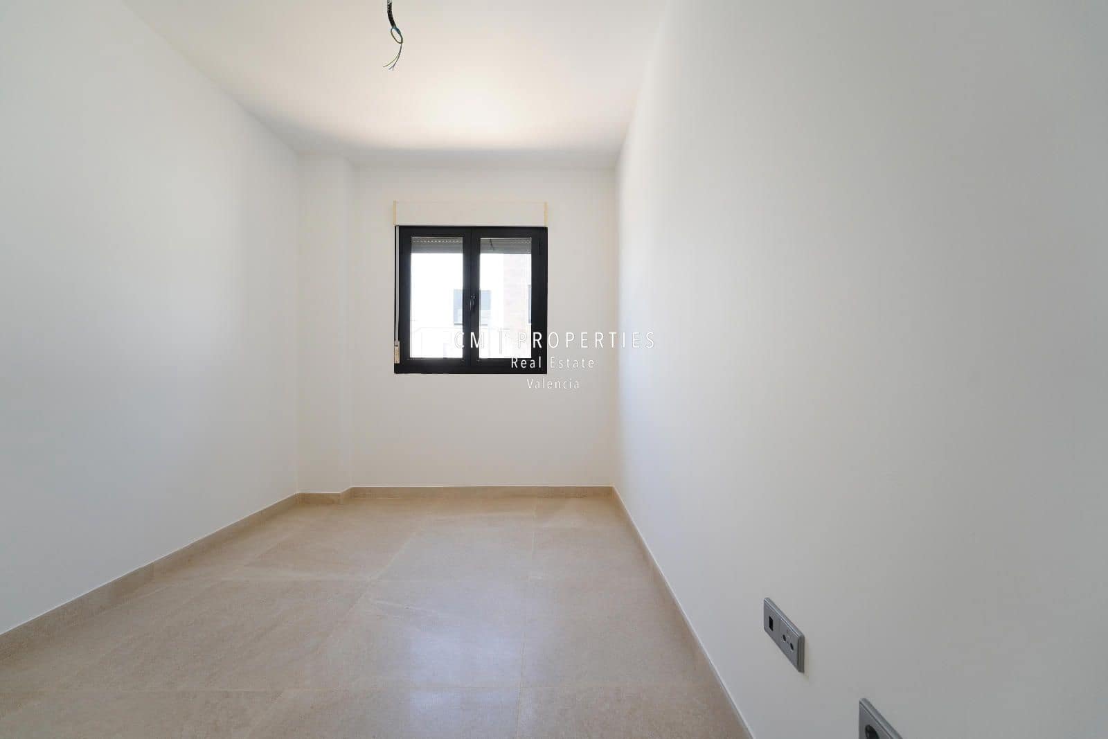 4 makuuhuone Omakotitalo myytävänä paikassa Chiva mukana 
autotalli - 350 000 € (Ref: 9092207)