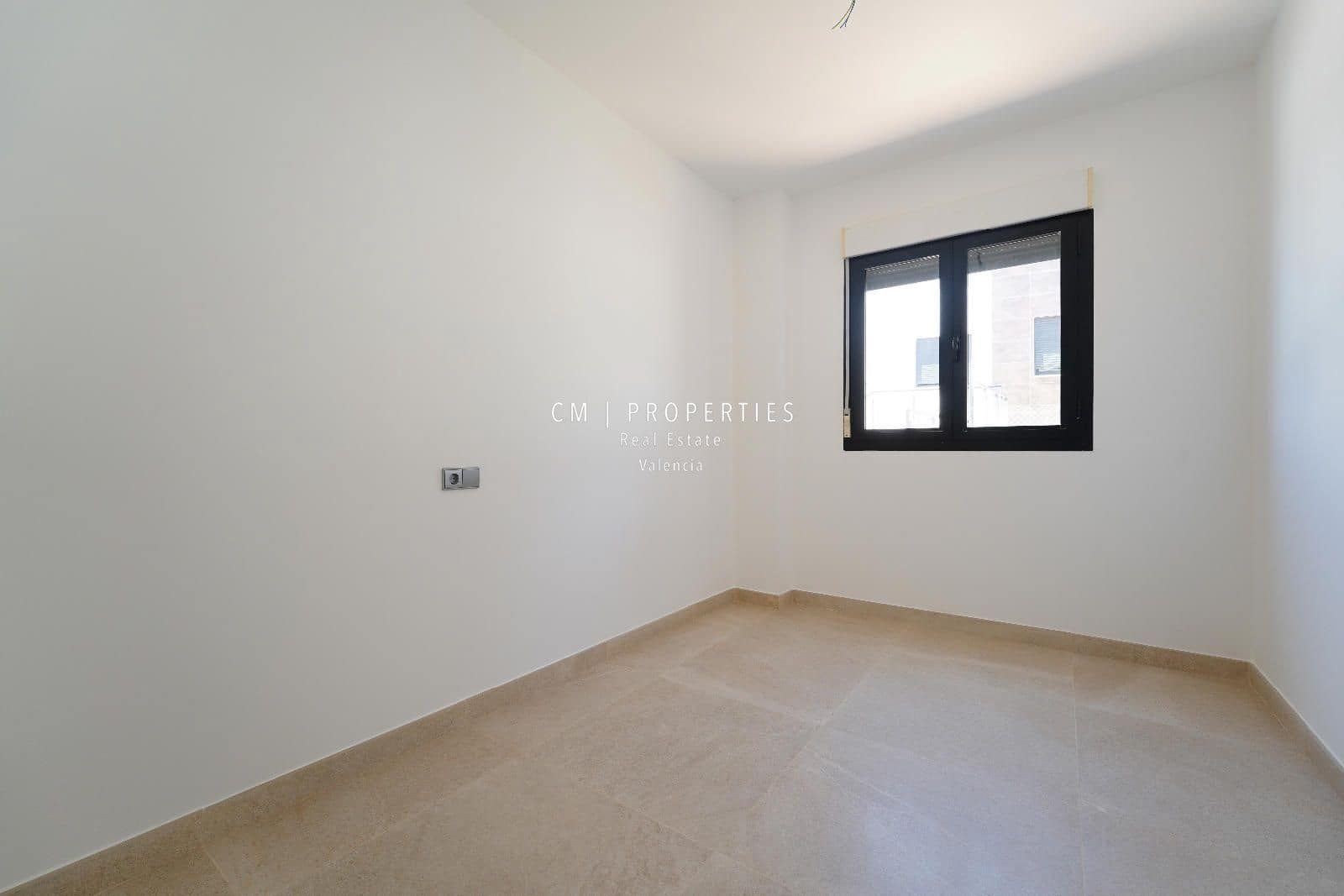 4 makuuhuone Omakotitalo myytävänä paikassa Chiva mukana 
autotalli - 350 000 € (Ref: 9092207)