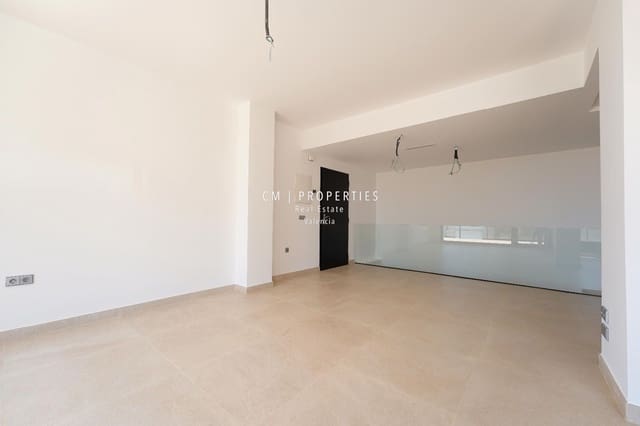 4 slaapkamer Huis te koop in Chiva met garage - € 350.000 (Ref: 9092207)