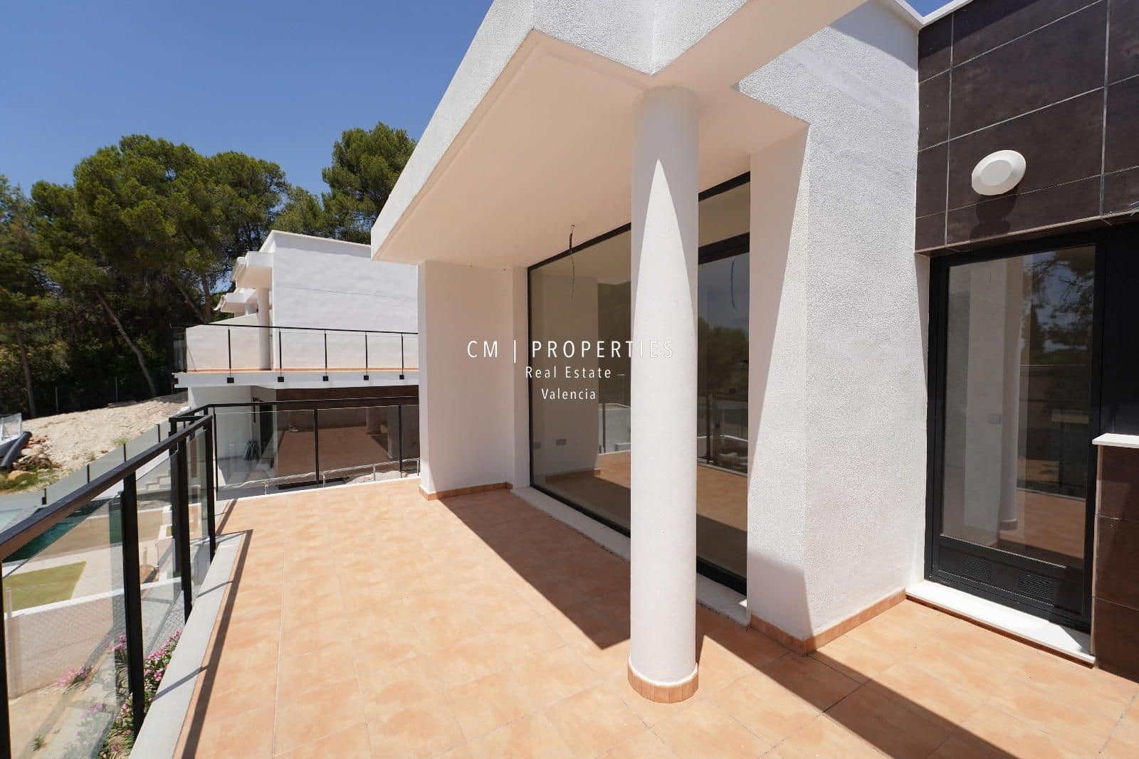 4 makuuhuone Omakotitalo myytävänä paikassa Chiva mukana 
autotalli - 350 000 € (Ref: 9092207)