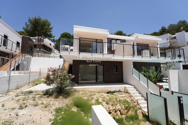 4 slaapkamer Huis te koop in Chiva met garage - € 350.000 (Ref: 9092207)