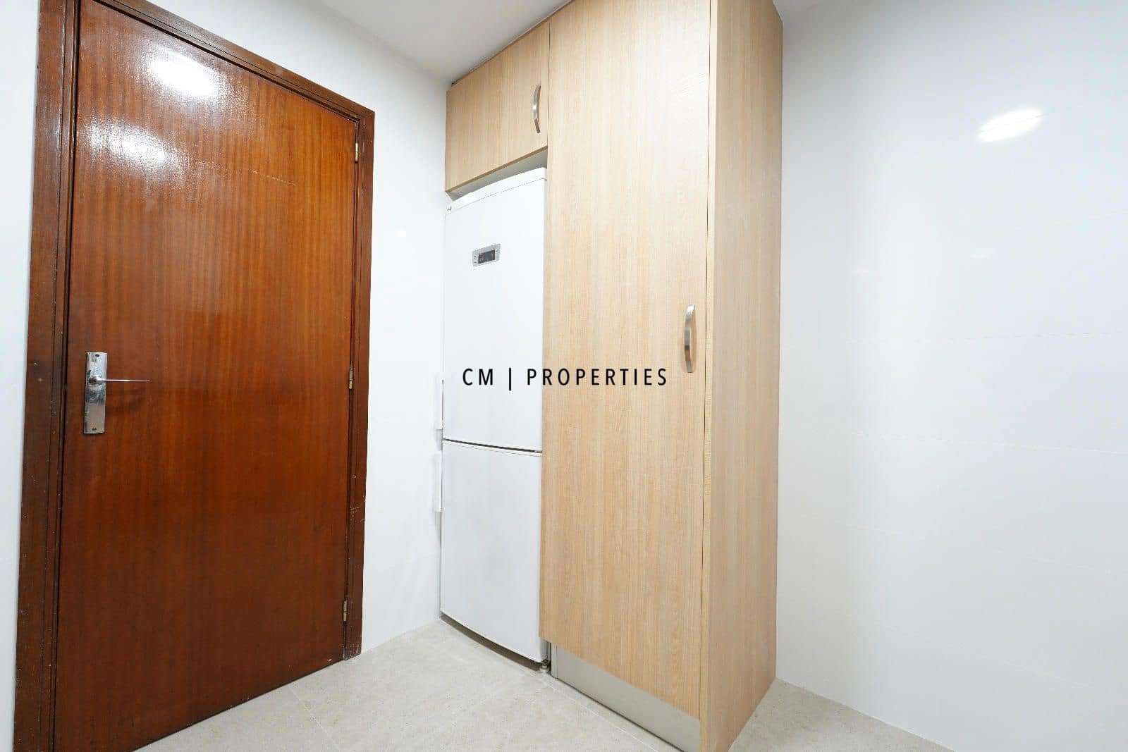 4 bedroom Apartment for rent in Valencia city - € 365 (Ref: 9097105)