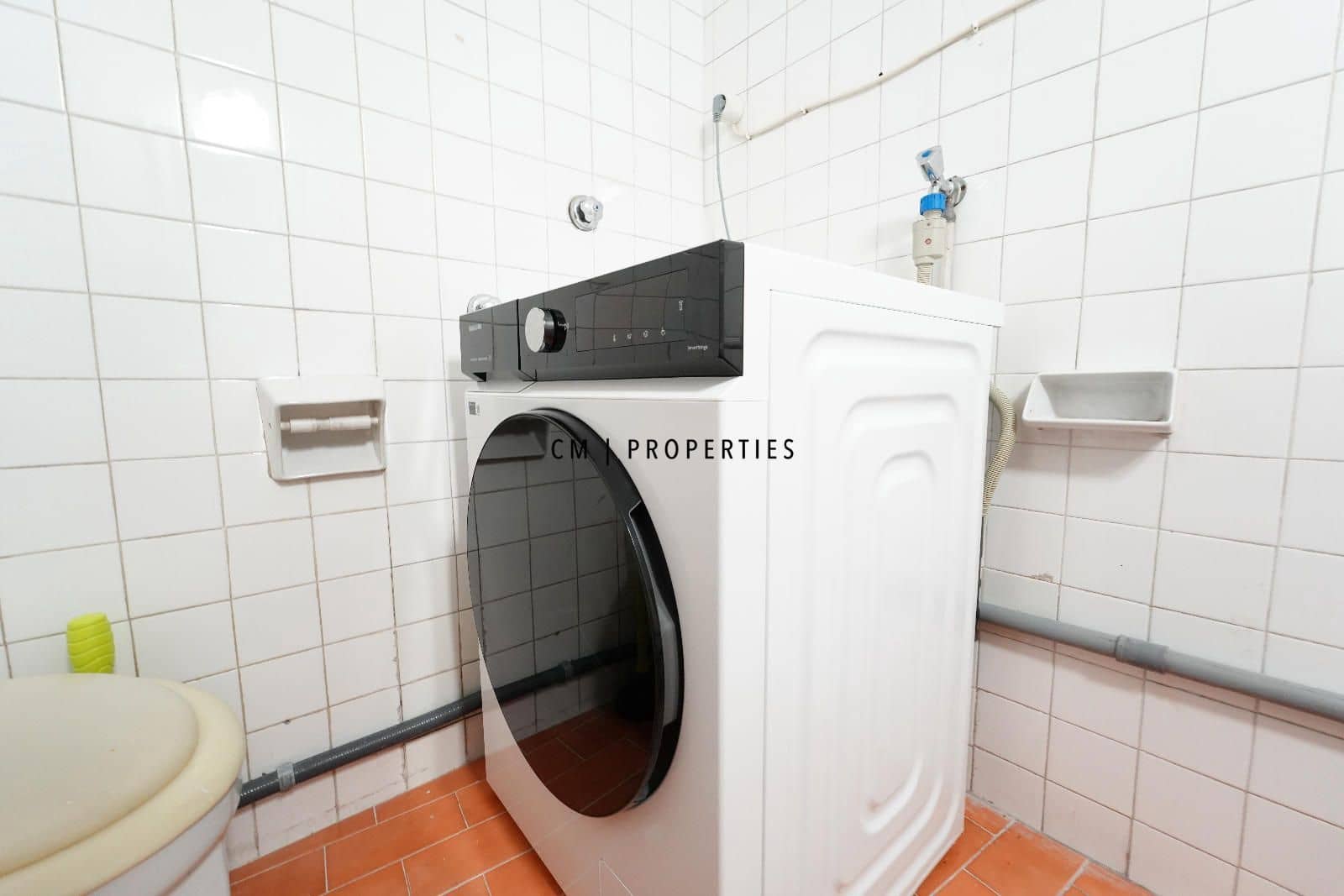 4 bedroom Apartment for rent in Valencia city - € 365 (Ref: 9097105)