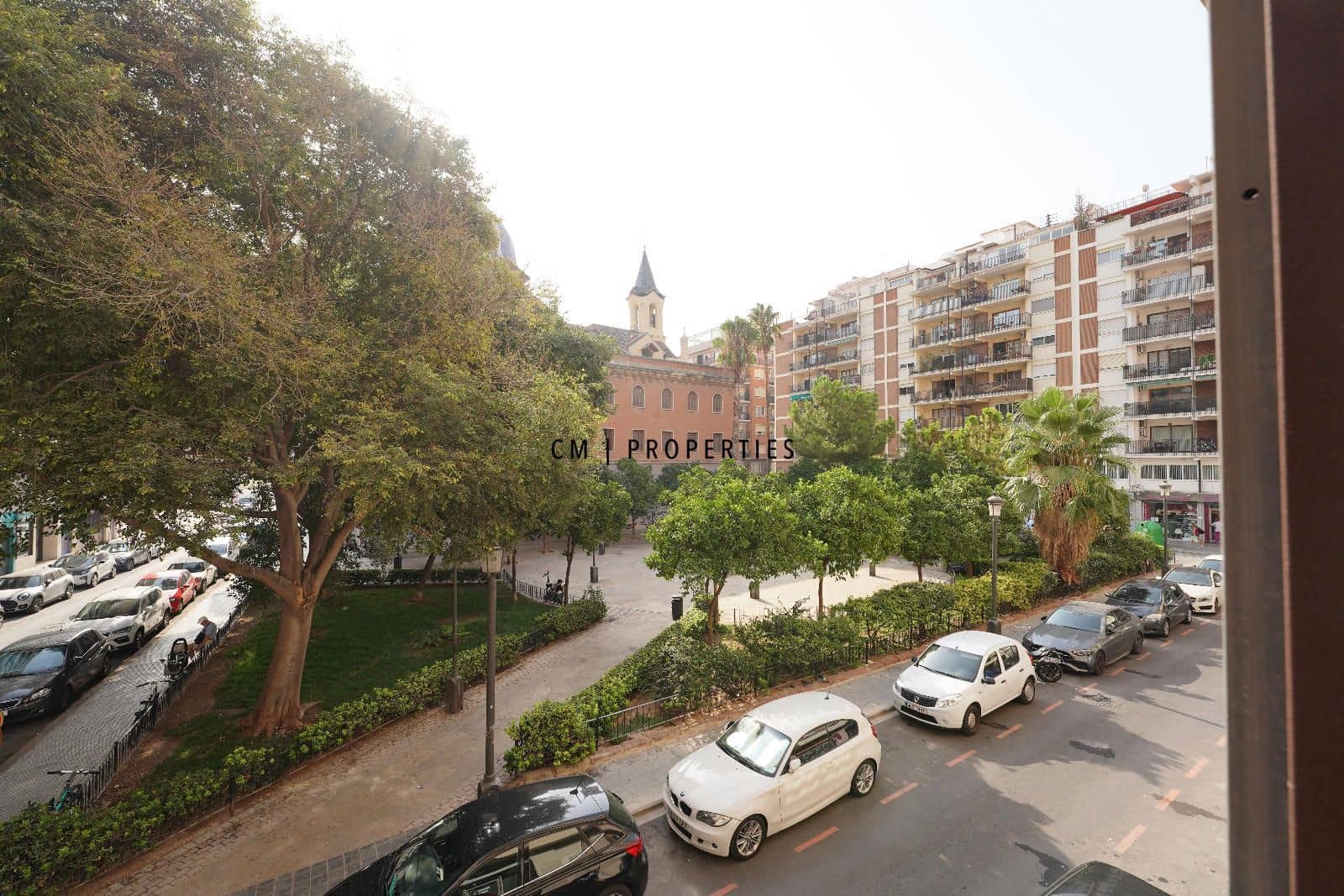 4 bedroom Apartment for rent in Valencia city - € 365 (Ref: 9097105)
