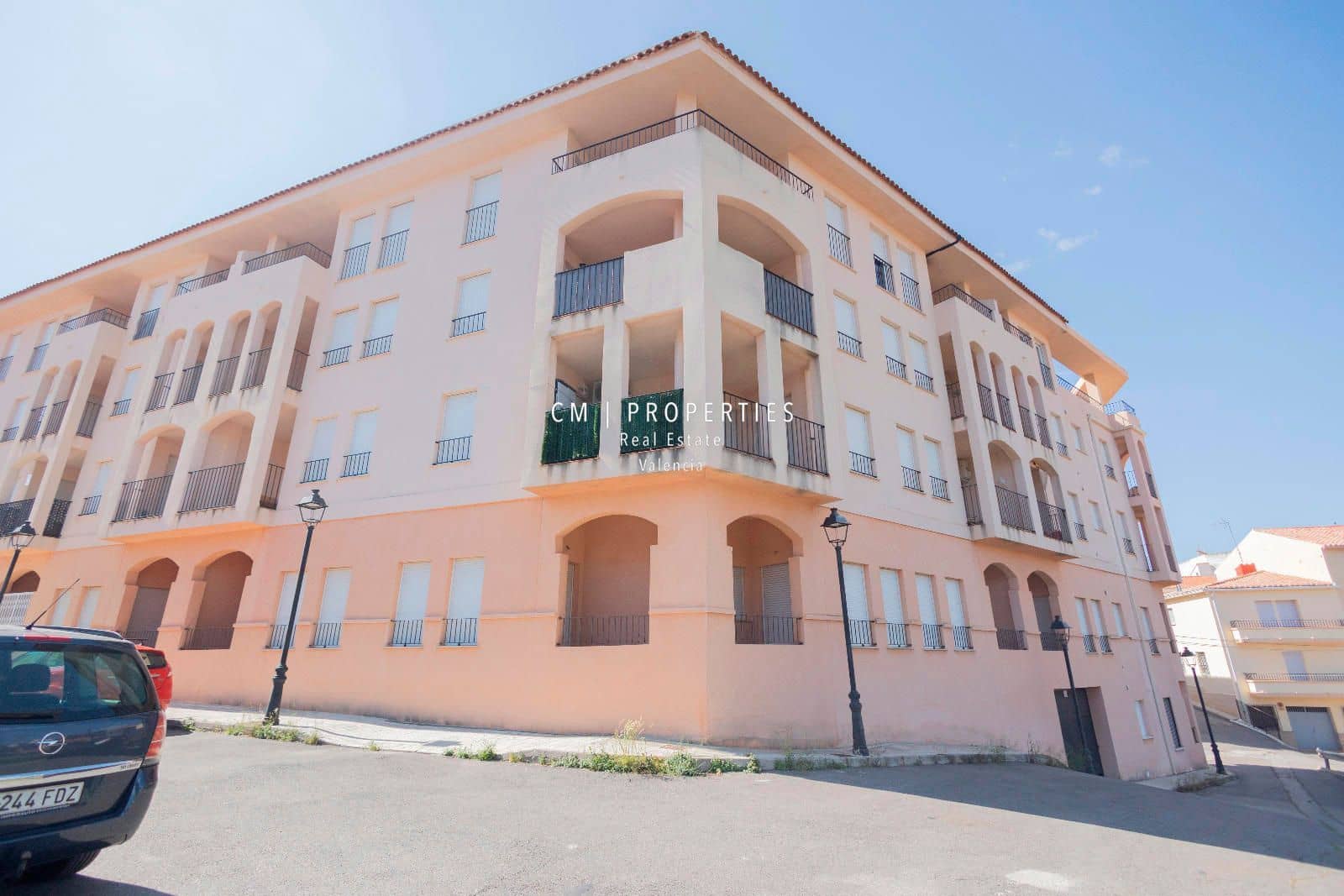 3 slaapkamer Penthouse te huur in Toras met zwembad garage - € 750 (Ref: 9097391)