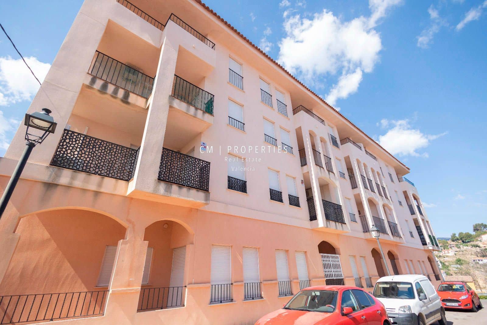 3 slaapkamer Penthouse te huur in Toras met zwembad garage - € 750 (Ref: 9097391)