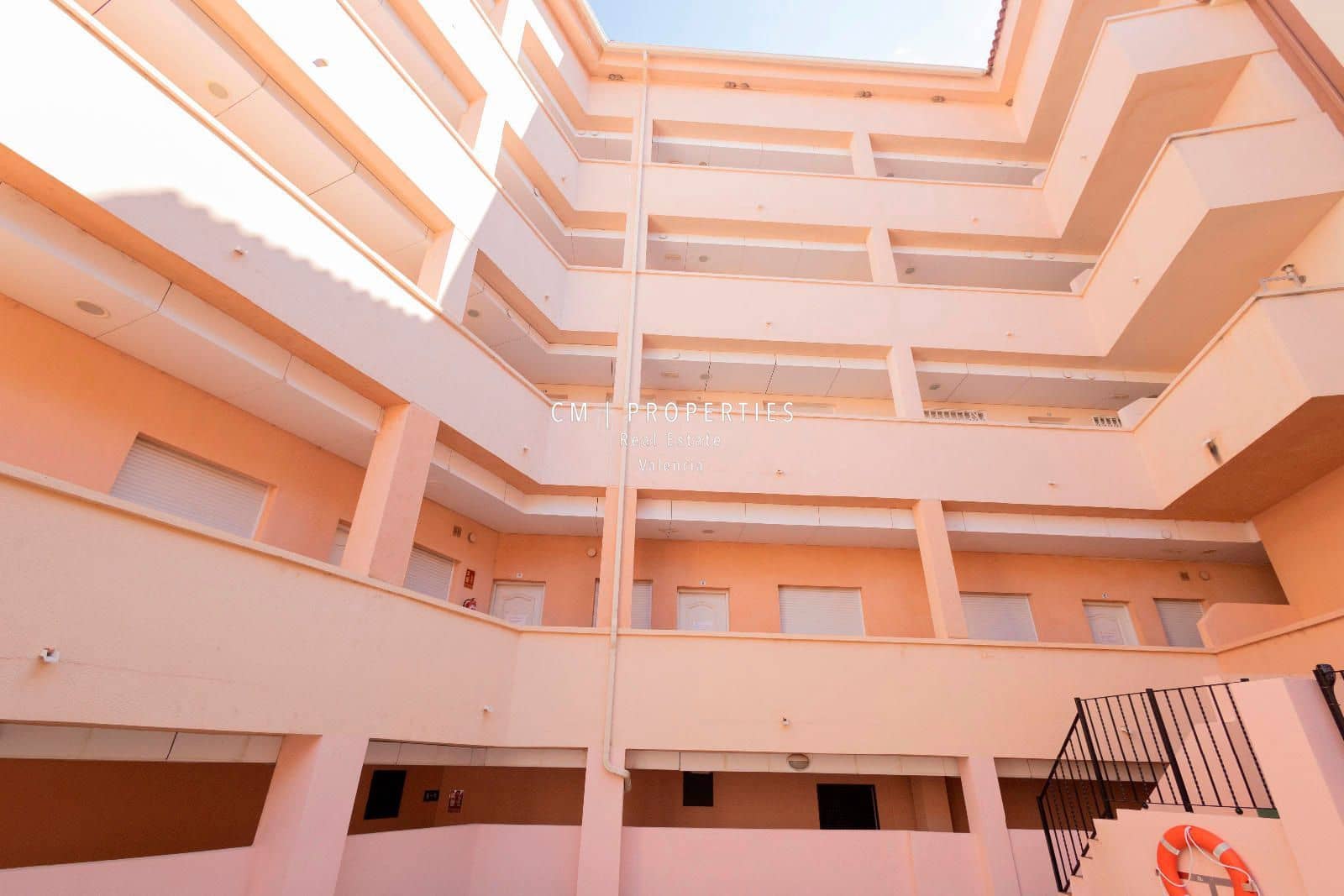 3 slaapkamer Penthouse te huur in Toras met zwembad garage - € 750 (Ref: 9097391)