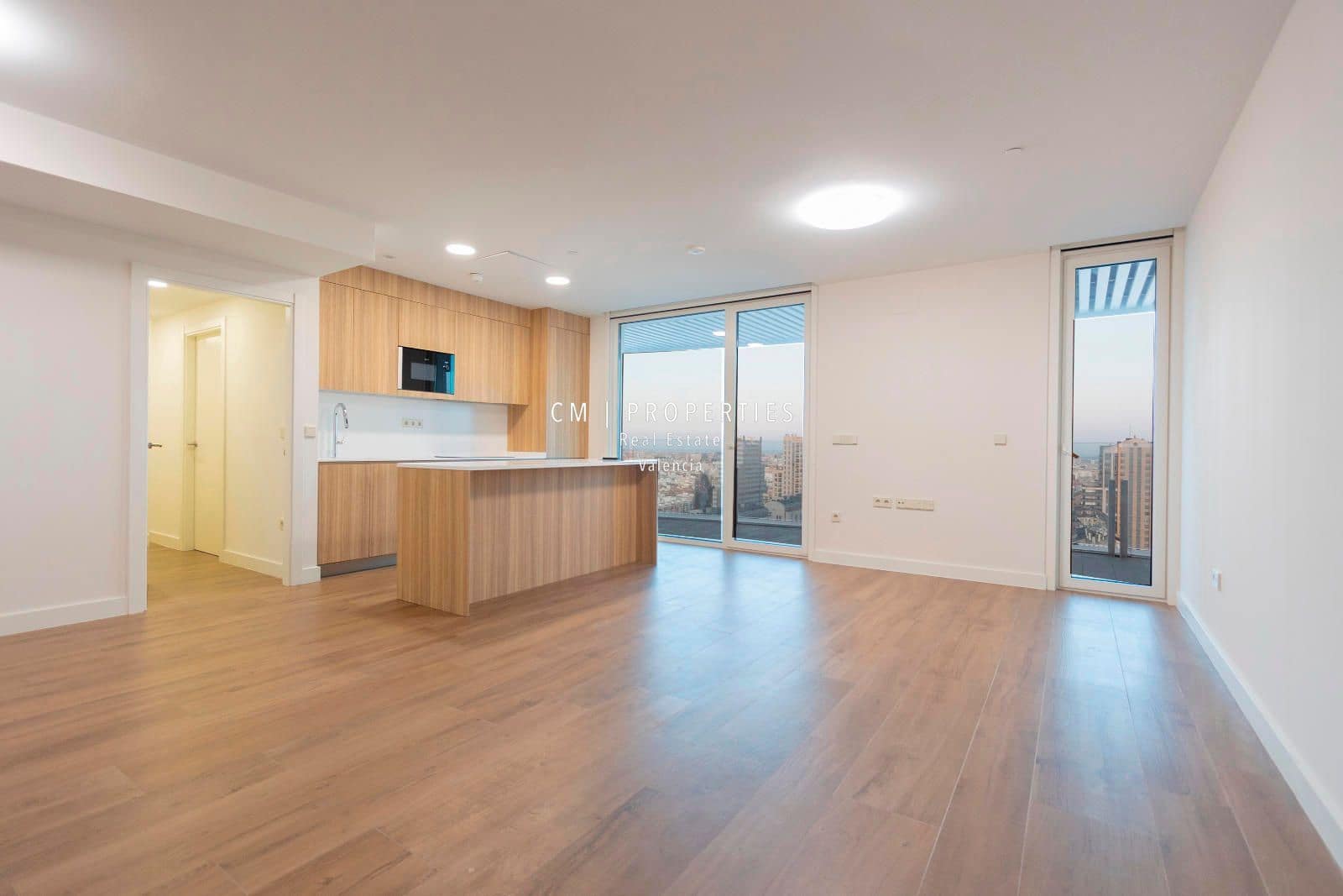 3 sypialnia Mieszkanie do wynajęcia w Miasto Walencja z basenem garażem - 4 900 € (Ref: 9099935)