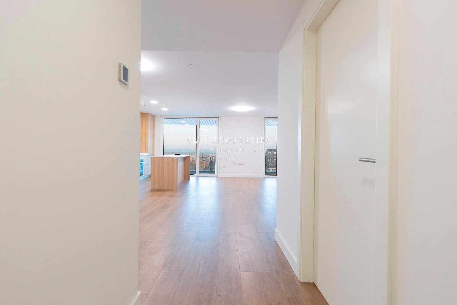 3 sypialnia Mieszkanie do wynajęcia w Miasto Walencja z basenem garażem - 4 900 € (Ref: 9099935)