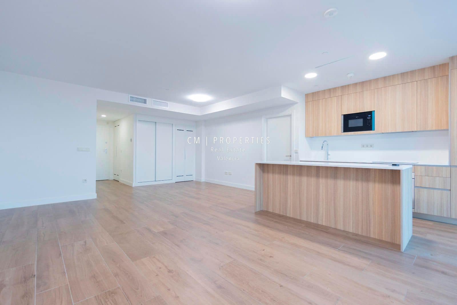 3 sypialnia Mieszkanie do wynajęcia w Miasto Walencja z basenem garażem - 4 900 € (Ref: 9099935)