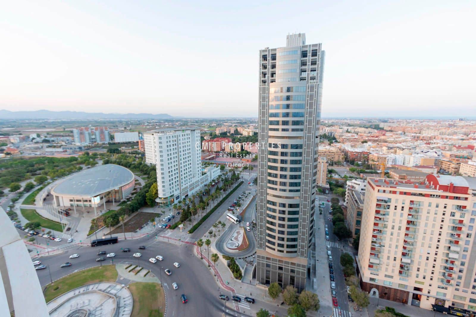 3 sypialnia Mieszkanie do wynajęcia w Miasto Walencja z basenem garażem - 4 900 € (Ref: 9099935)