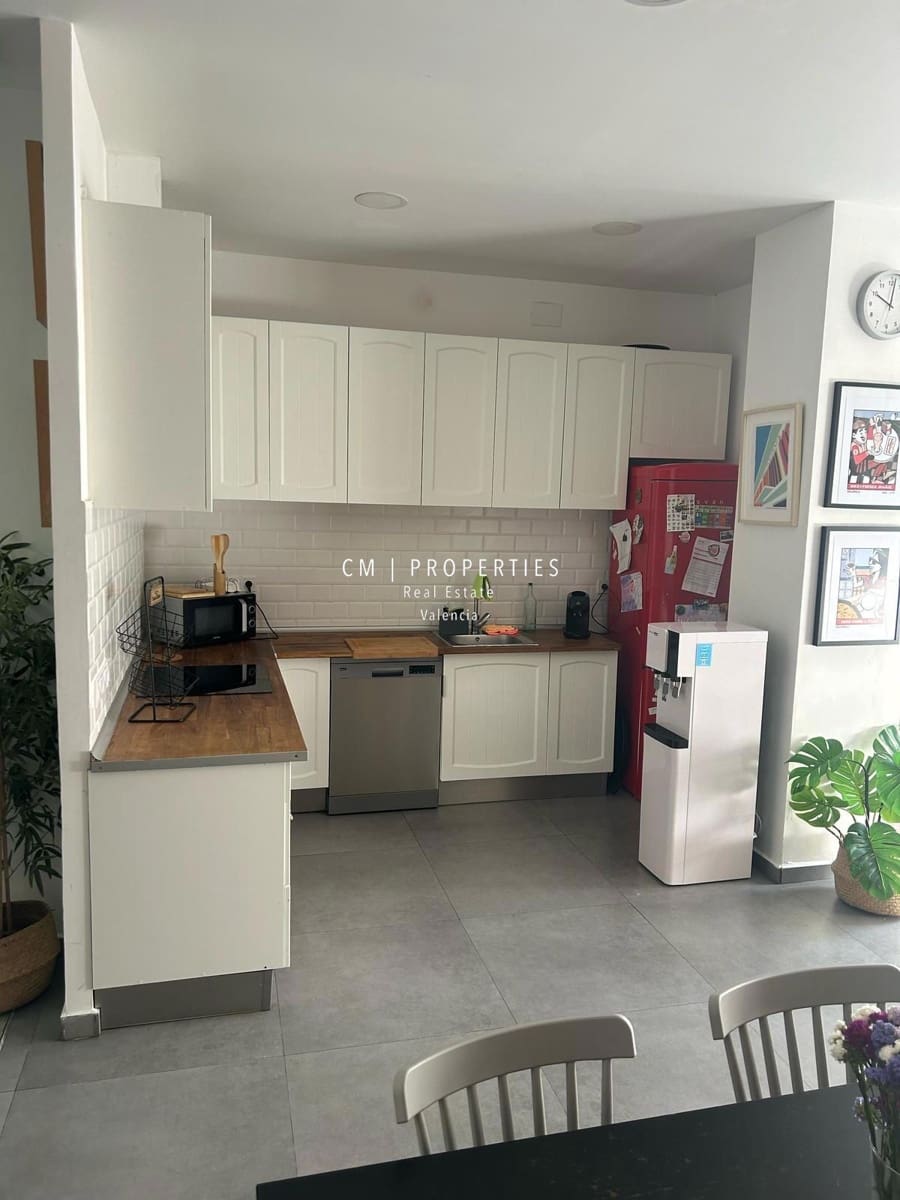 3 slaapkamer Flat te huur in Valencia stad - € 1.400 (Ref: 9107913)