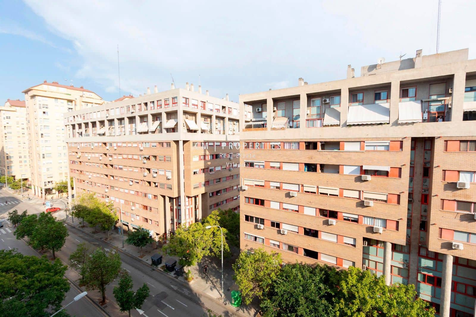 4 quarto Apartamento para arrendar em Valencia cidade com garagem - 2 200 € (Ref: 9109584)
