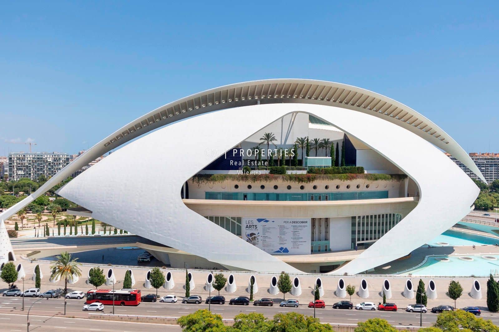 4 quarto Apartamento para arrendar em Valencia cidade com garagem - 2 200 € (Ref: 9109584)