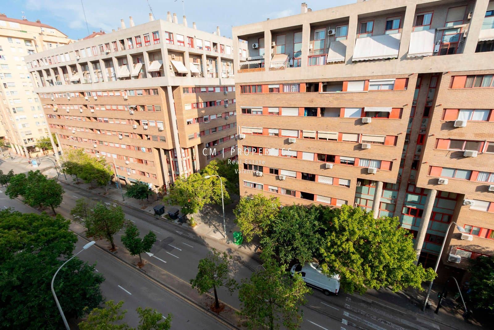 4 quarto Apartamento para arrendar em Valencia cidade com garagem - 2 200 € (Ref: 9109584)