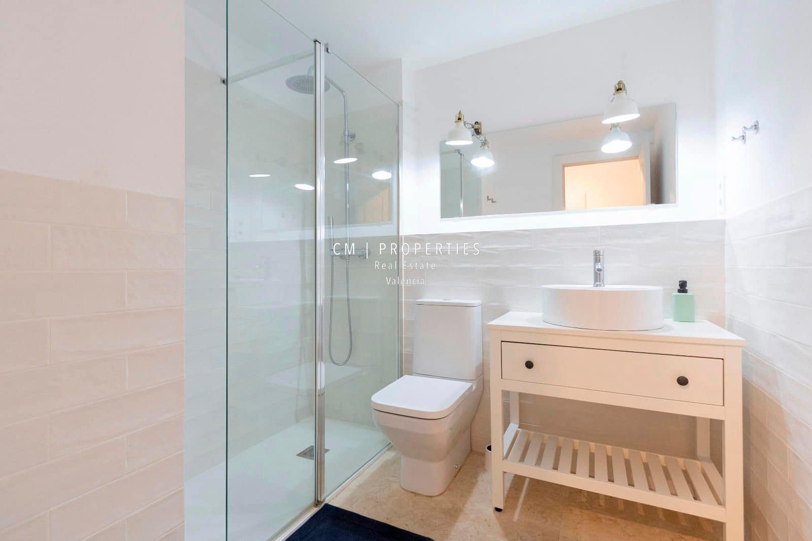 1 soveværelse Lejlighed til leje i Valencia by - € 1.550 (Ref: 9110029)