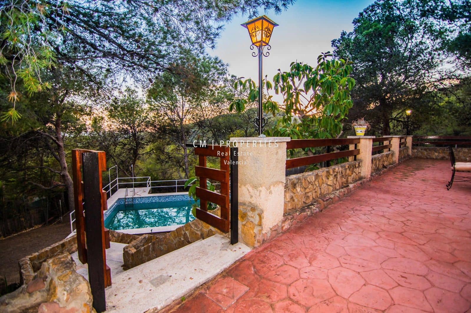 5 sypialnia Willa na sprzedaż w Naquera z basenem garażem - 530 000 € (Ref: 9113369)