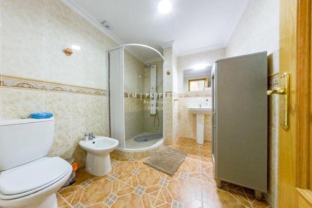 5 soveværelse Villa til salg i Poblats Maritims, Valencia by - € 350.000 (Ref: 9116545)