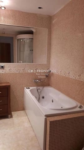 3 quarto Apartamento para arrendar em Valência cidade com garagem - 1 500 € (Ref: 9118191)