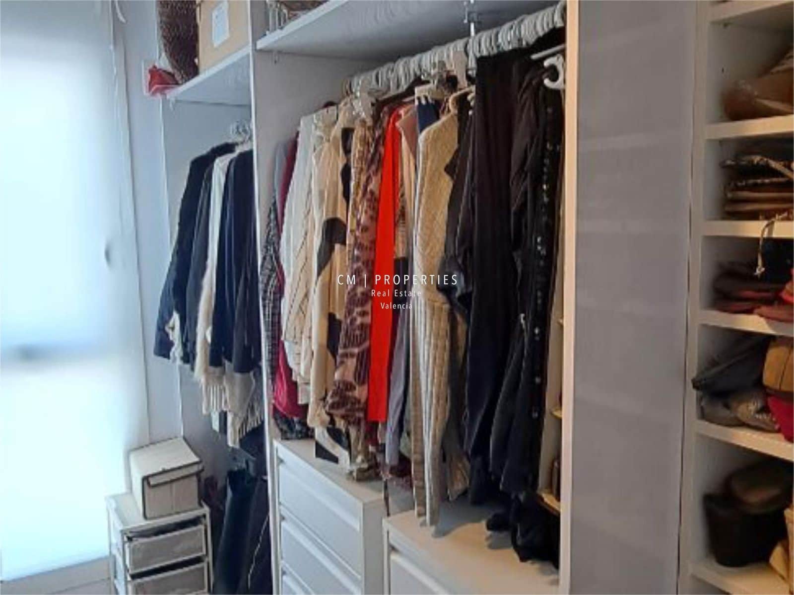 2 slaapkamer Flat te koop in Valencia stad met zwembad garage - € 465.000 (Ref: 9123555)