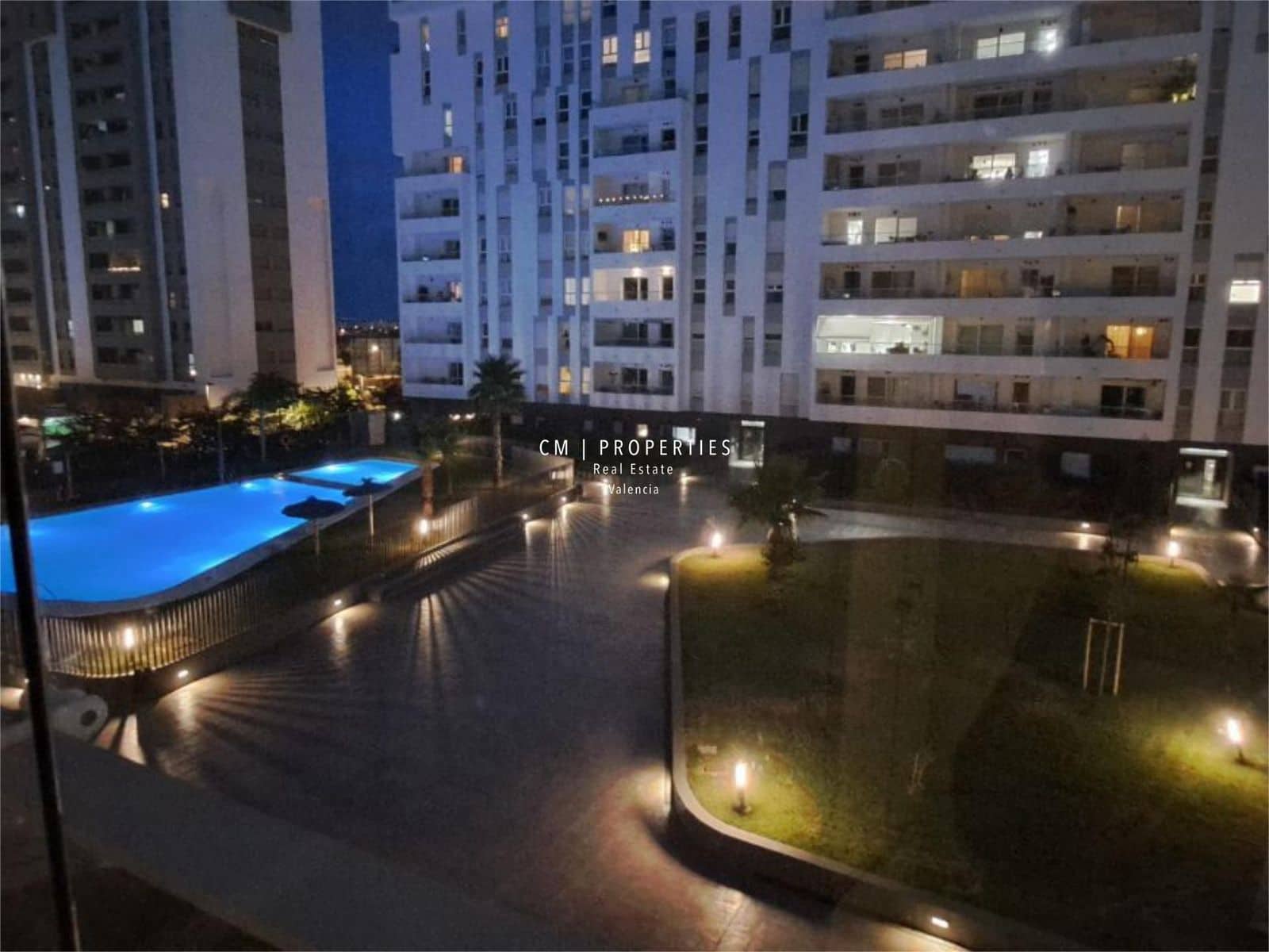 2 slaapkamer Flat te koop in Valencia stad met zwembad garage - € 465.000 (Ref: 9123555)