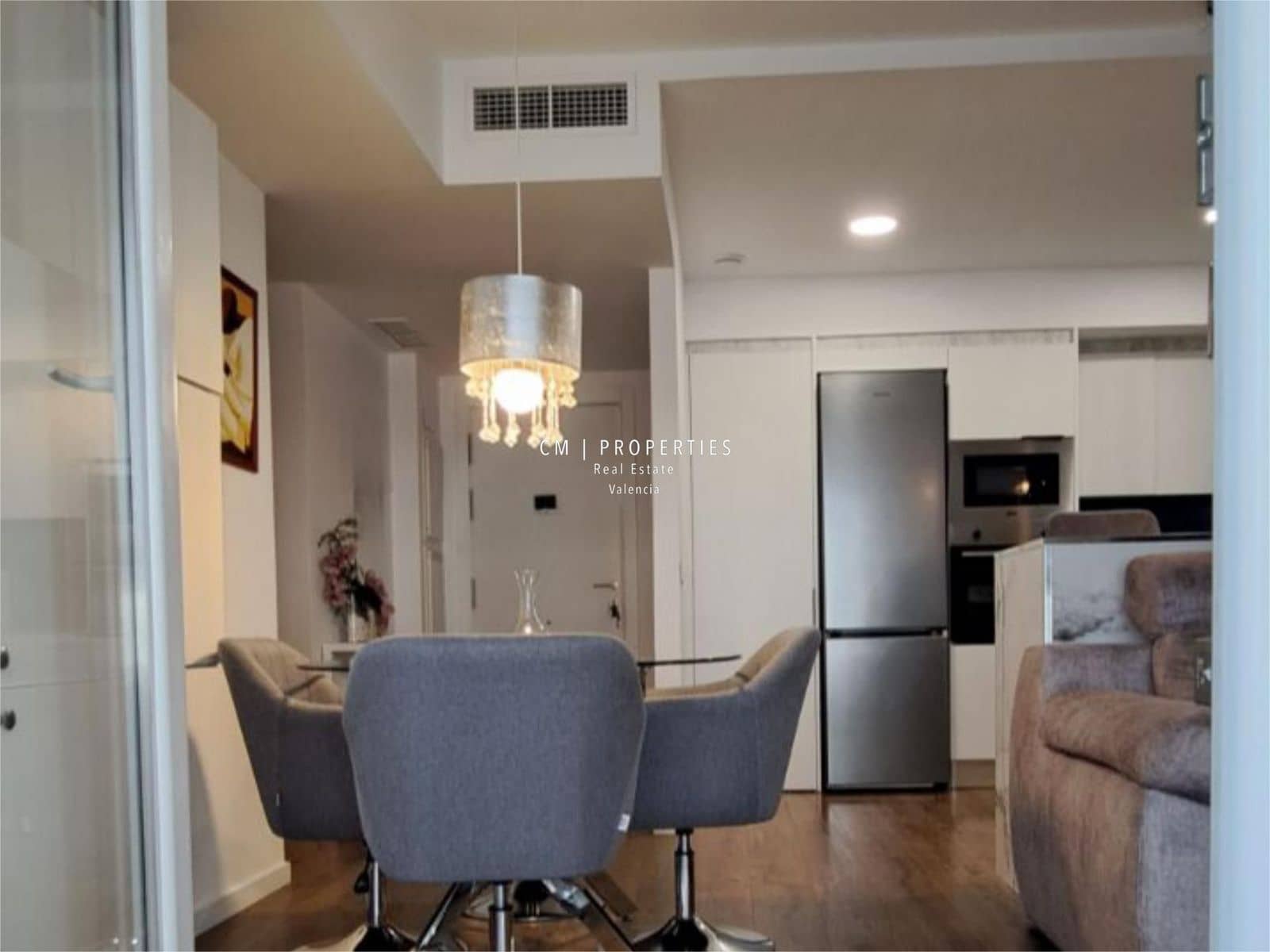 2 slaapkamer Flat te koop in Valencia stad met zwembad garage - € 465.000 (Ref: 9123555)