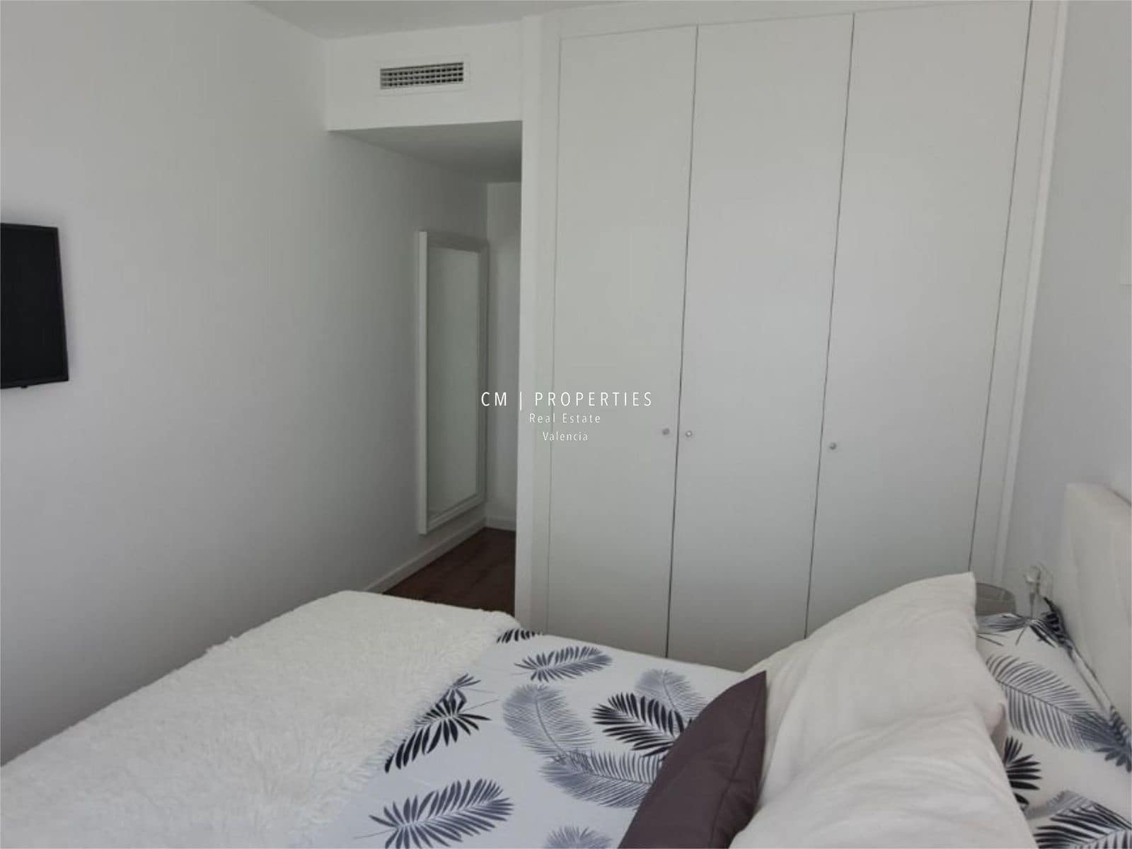 2 slaapkamer Flat te koop in Valencia stad met zwembad garage - € 465.000 (Ref: 9123555)