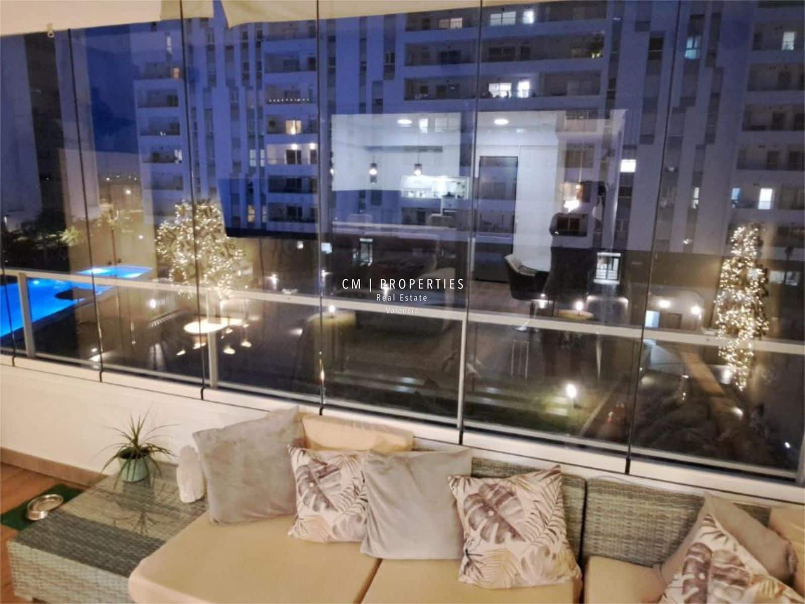 2 slaapkamer Flat te koop in Valencia stad met zwembad garage - € 465.000 (Ref: 9123555)