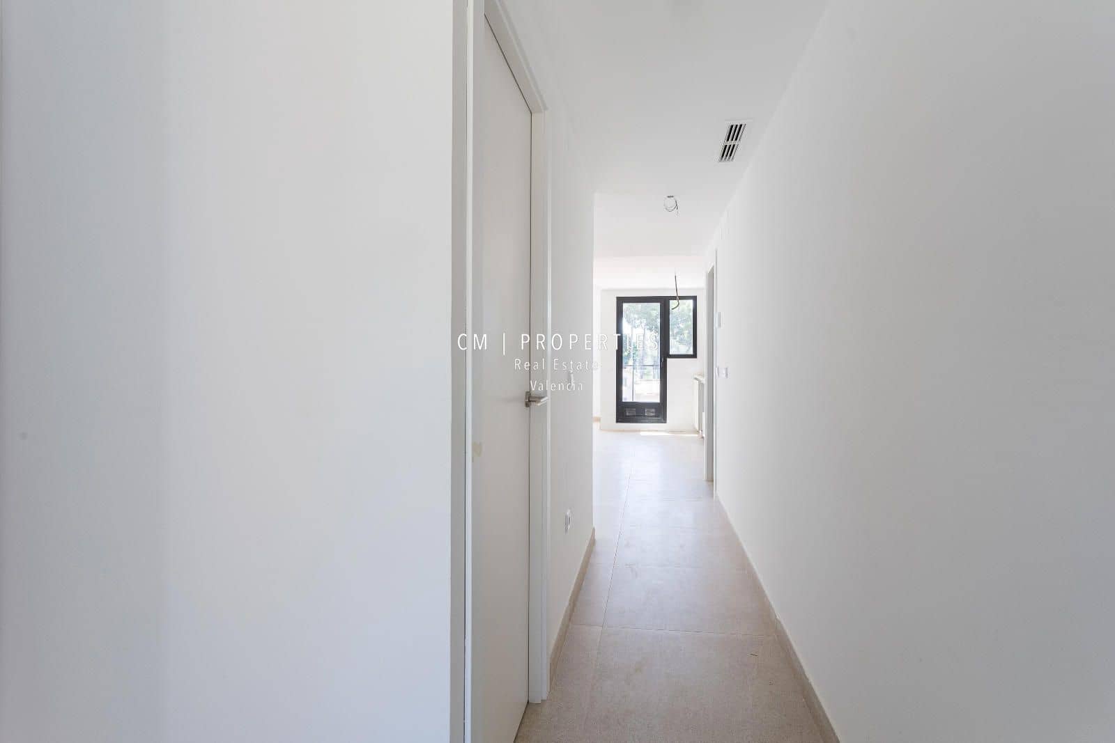 4 soverom Villa til salgs i Chiva med garasje - € 460 000 (Ref: 9126365)