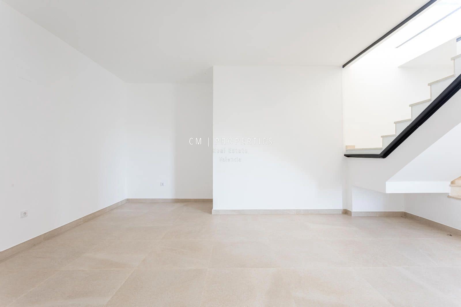 4 soverom Villa til salgs i Chiva med garasje - € 460 000 (Ref: 9126365)