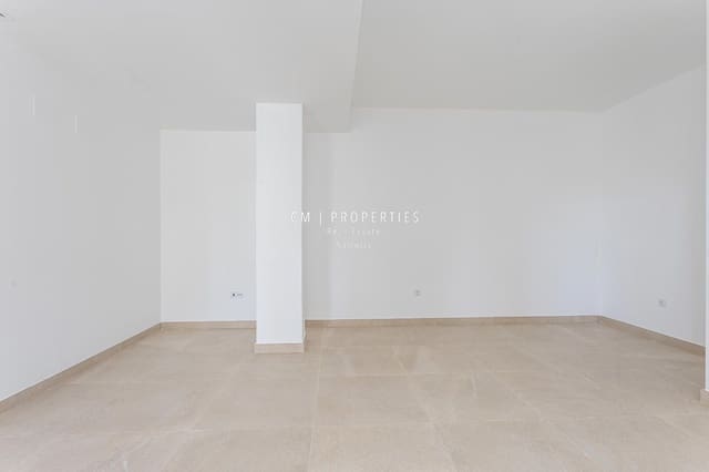 4 soverom Villa til salgs i Chiva med garasje - € 460 000 (Ref: 9126365)