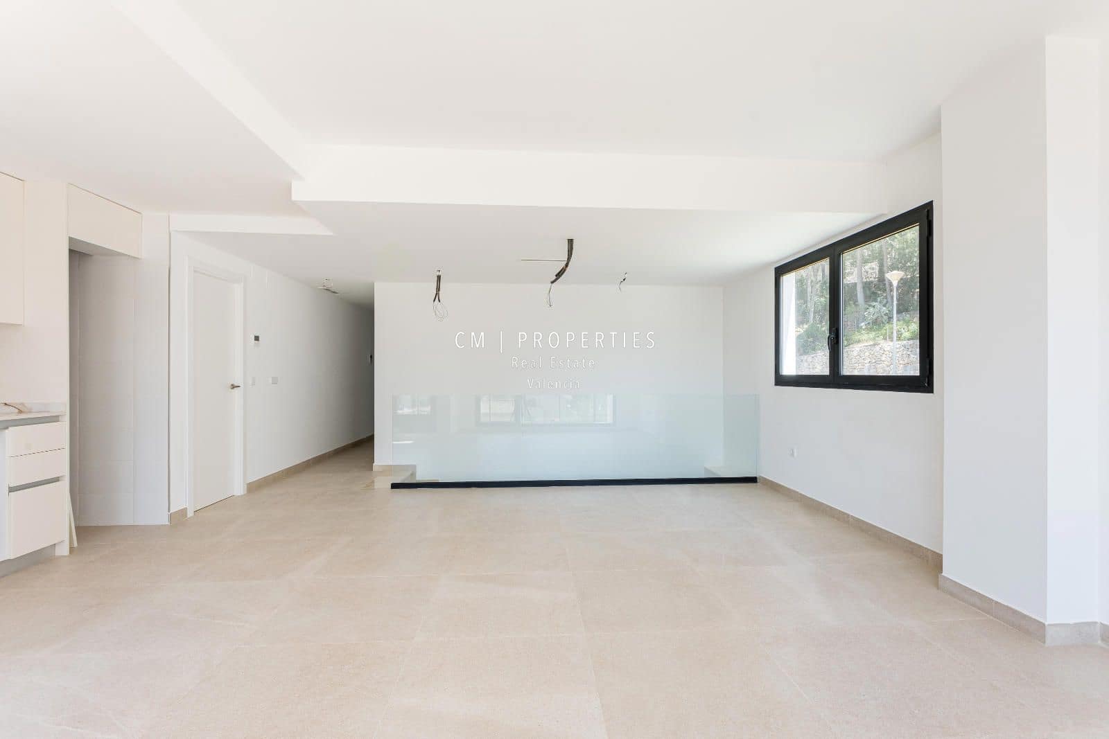 4 soverom Villa til salgs i Chiva med garasje - € 460 000 (Ref: 9126365)