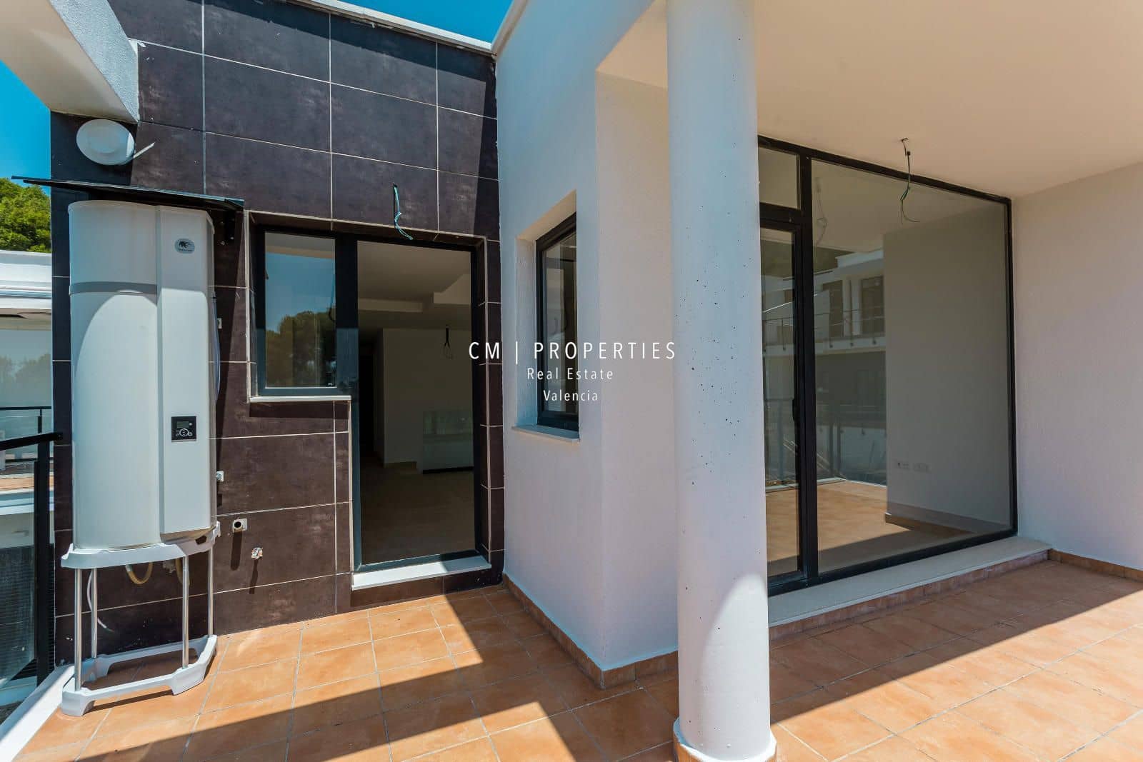 4 soverom Villa til salgs i Chiva med garasje - € 460 000 (Ref: 9126365)