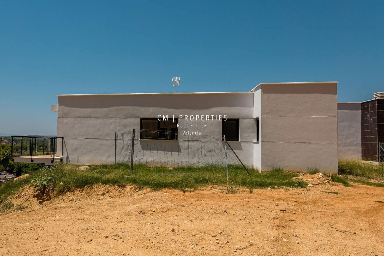 4 soverom Villa til salgs i Chiva med garasje - € 460 000 (Ref: 9126365)