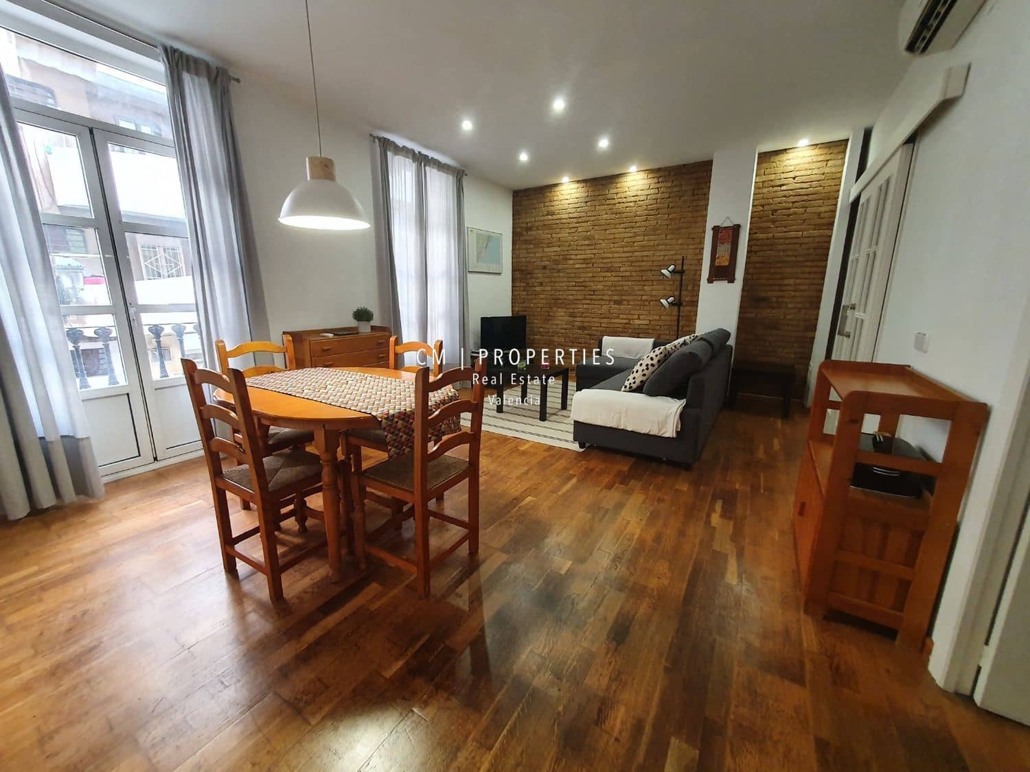 2 bedroom Flat for rent in Valencia city - € 1,375 (Ref: 9138251)