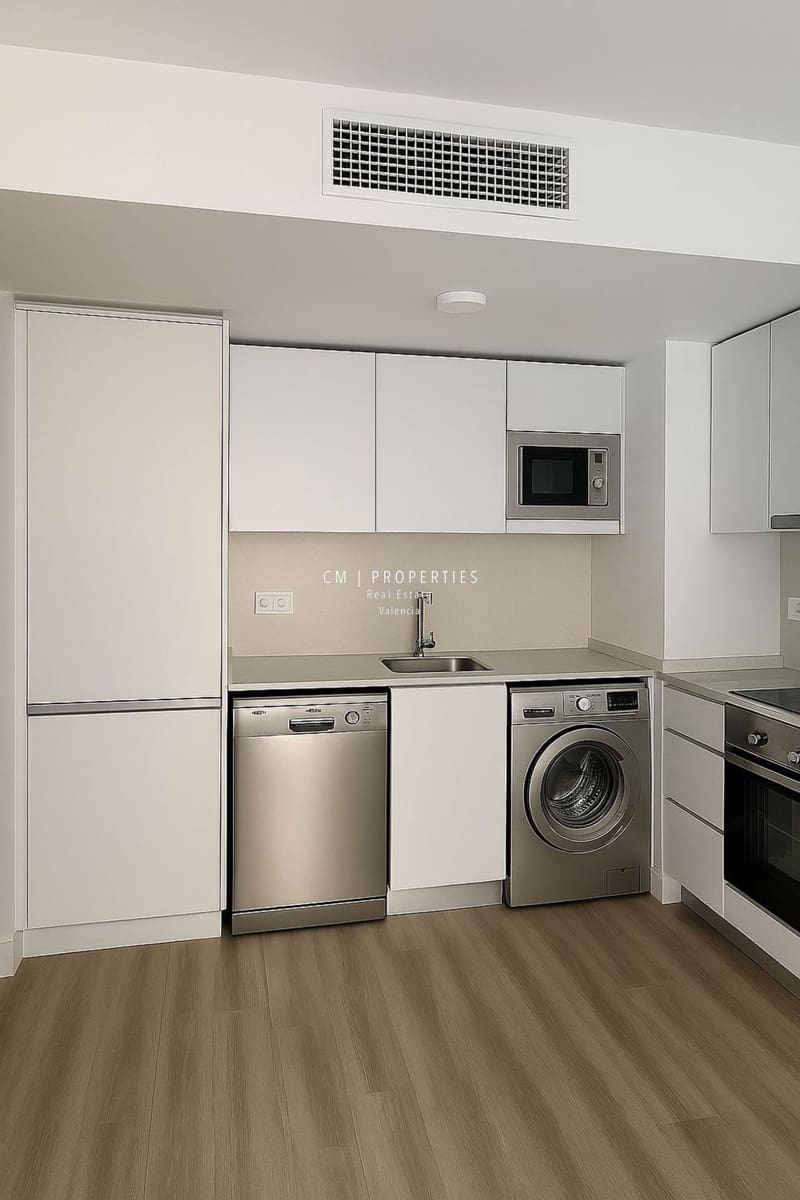 4 sypialnia Mieszkanie do wynajęcia w Miasto Walencja - 1 950 € (Ref: 9142390)