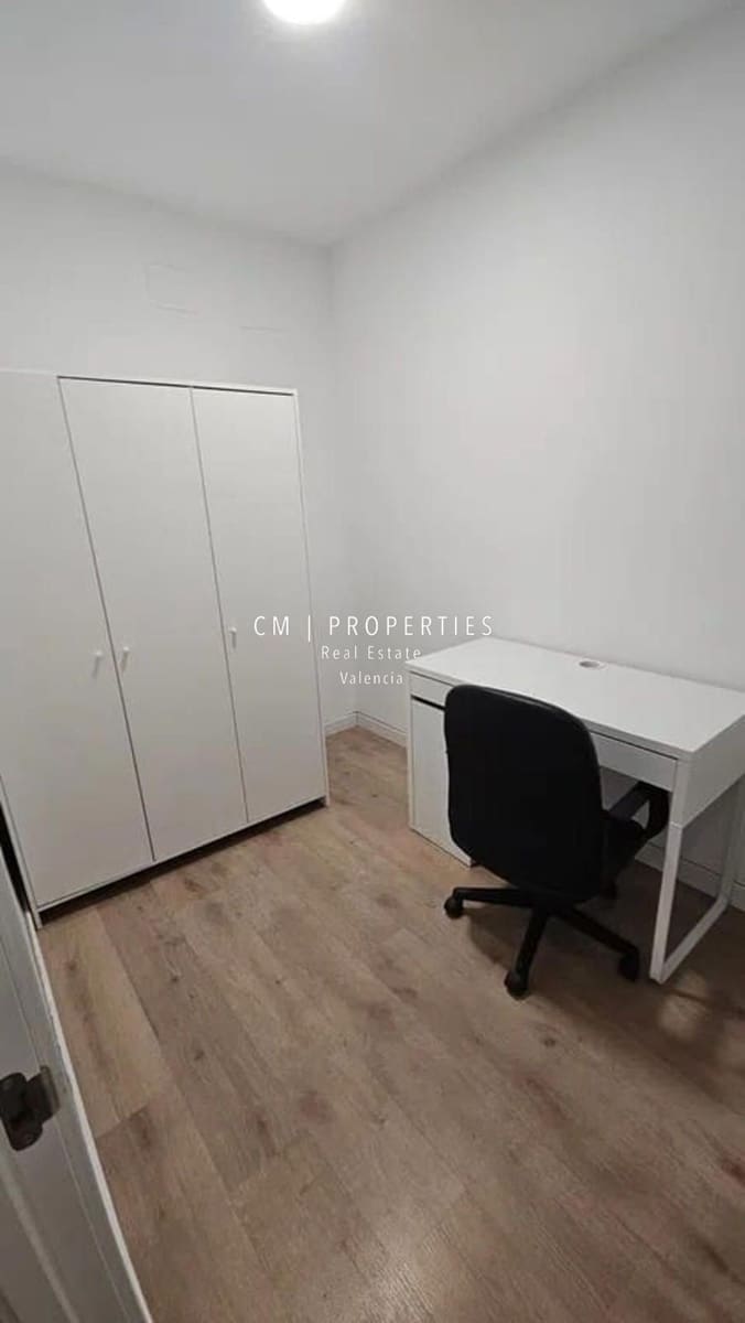 4 camera da letto Appartamento da affittare in Valencia citta - 1.300 € (Rif: 9144992)