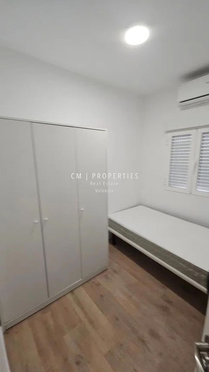 4 camera da letto Appartamento da affittare in Valencia citta - 1.300 € (Rif: 9144992)