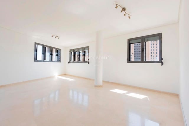 3 soveværelse Penthouse til leje i Albors, Valencia by med swimmingpool garage - € 2.150 (Ref: 9147052)