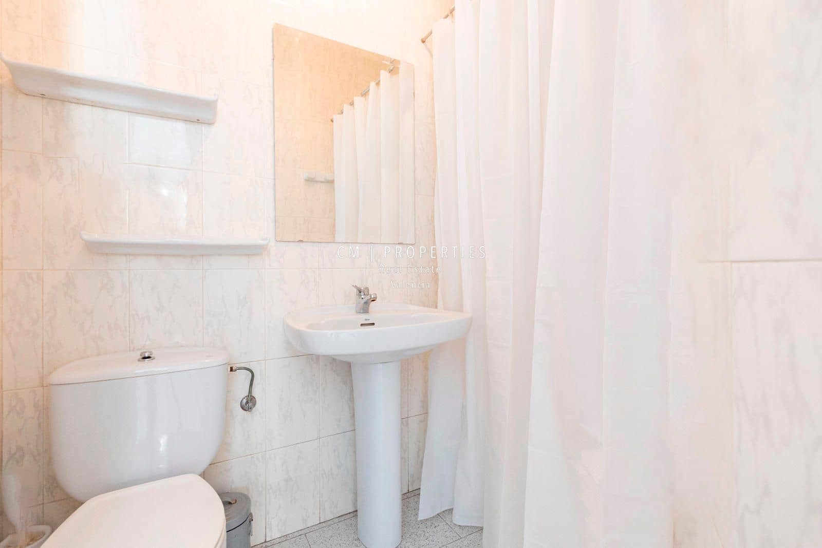 2 quarto Apartamento para arrendar em Valencia cidade - 1 500 € (Ref: 9147982)