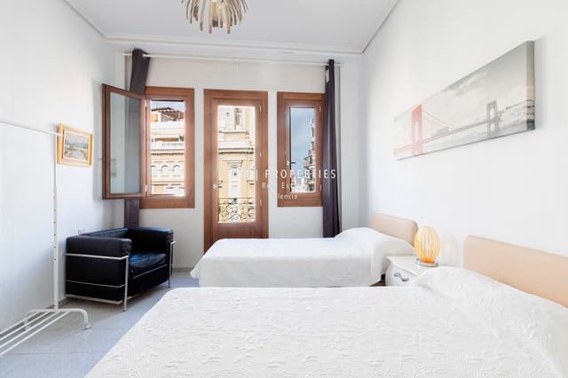 2 makuuhuone Asunto vuokrattavana paikassa Ciutat Vella, Valencia kaupunki - 1 500 € (Ref: 9147982)