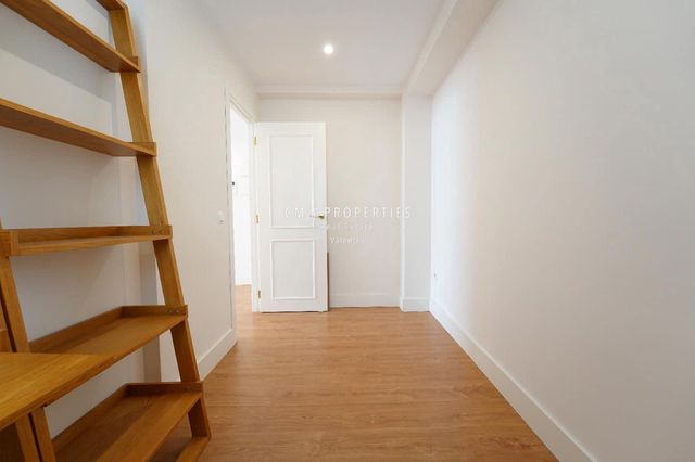 2 soveværelse Lejlighed til leje i Quatre Carreres, Valencia by - € 1.350 (Ref: 9153460)