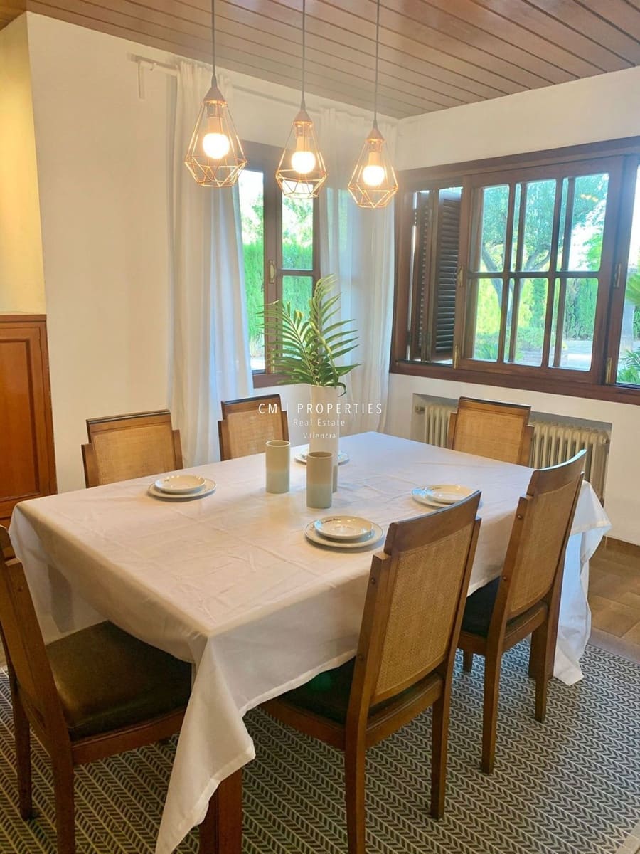 6 sypialnia Willa do wynajęcia w Paterna z basenem garażem - 3 500 € (Ref: 9158397)