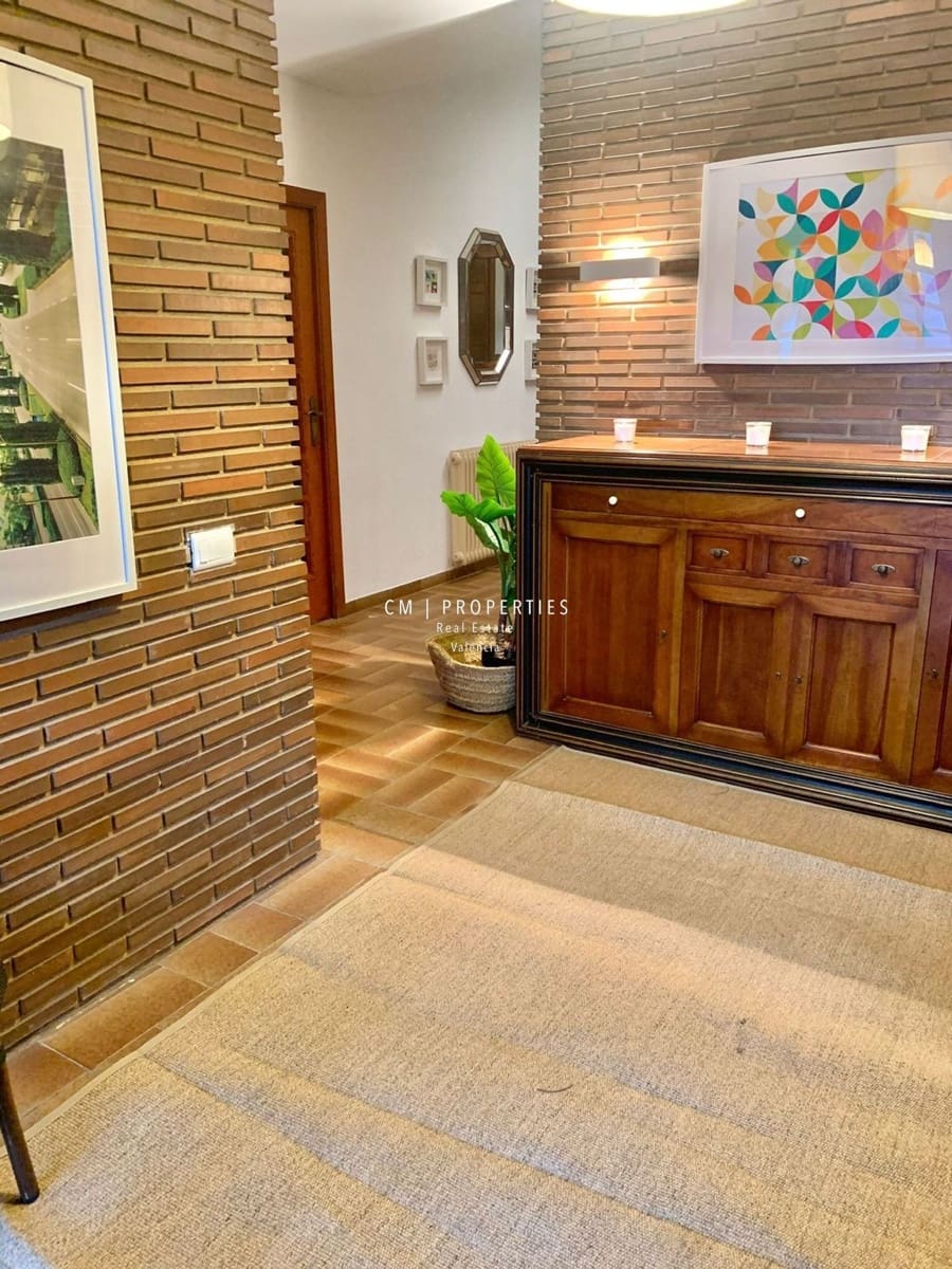 6 sypialnia Willa do wynajęcia w Paterna z basenem garażem - 3 500 € (Ref: 9158397)